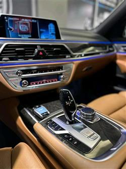 بی ئێم دەبڵیو سیریەس 7